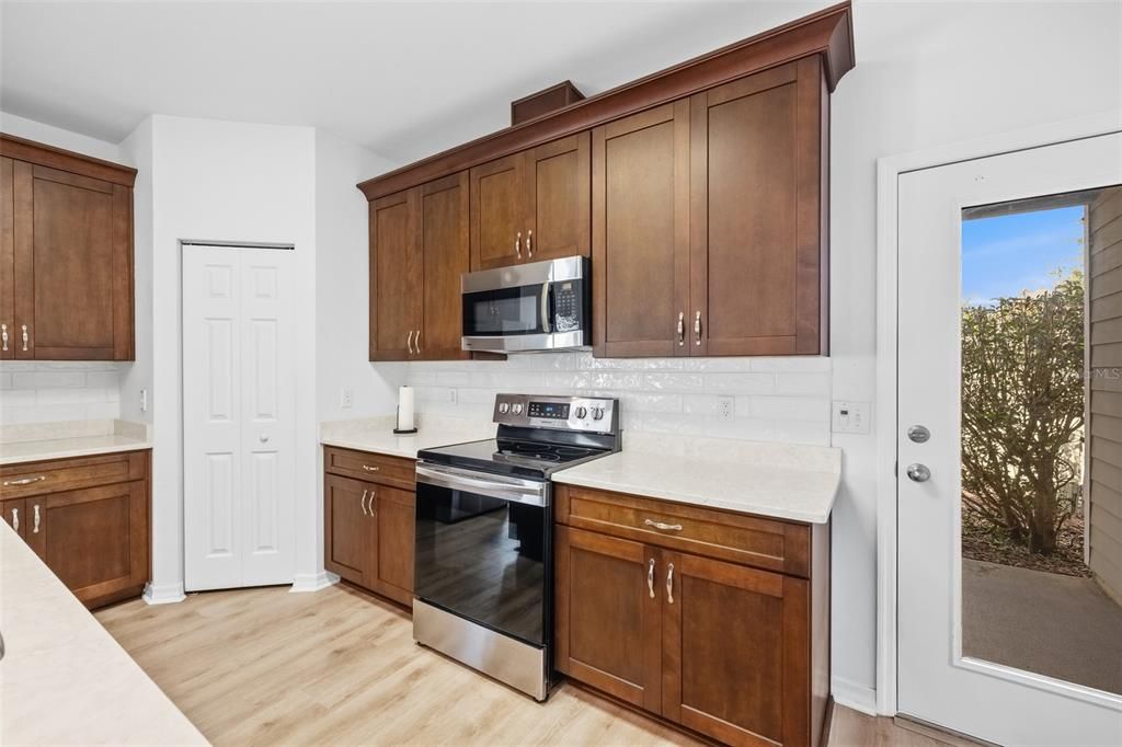 For Sale: $414,950 (3 beds, 2 baths, 1872 Square Feet)