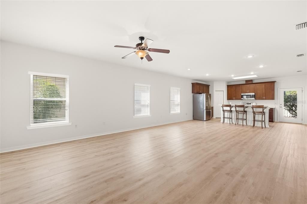For Sale: $414,950 (3 beds, 2 baths, 1872 Square Feet)
