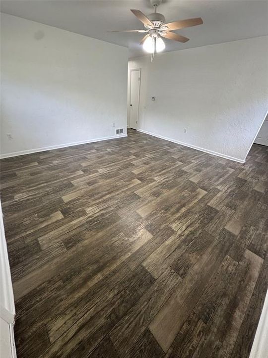 В аренду: $1,199 (2 спален, 1 ванн, 1028 Квадратных фут)