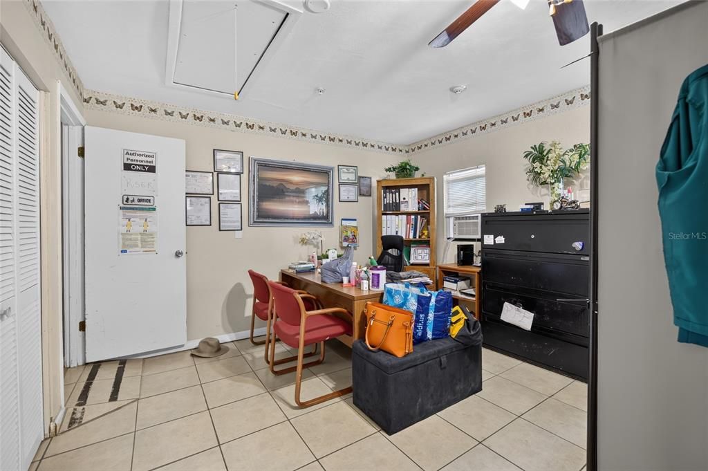 For Sale: $350,000 (0 beds, 0 baths, 1500 Square Feet)