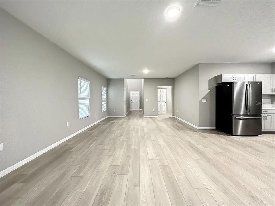 For Rent: $2,500 (5 beds, 3 baths, 2470 Square Feet)