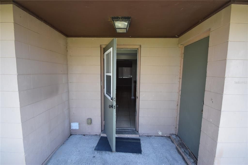 В аренду: $1,350 (2 спален, 1 ванн, 900 Квадратных фут)