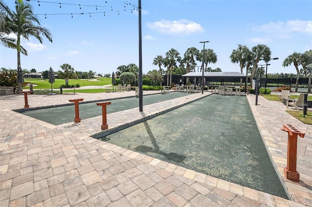 En Venta: $975,000 (3 camas, 3 baños, 2619 Pies cuadrados)
