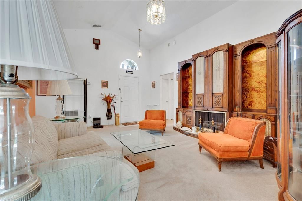 На продажу: $315,000 (3 спален, 2 ванн, 1918 Квадратных фут)