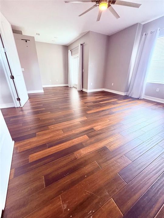 For Rent: $2,900 (3 beds, 2 baths, 2673 Square Feet)