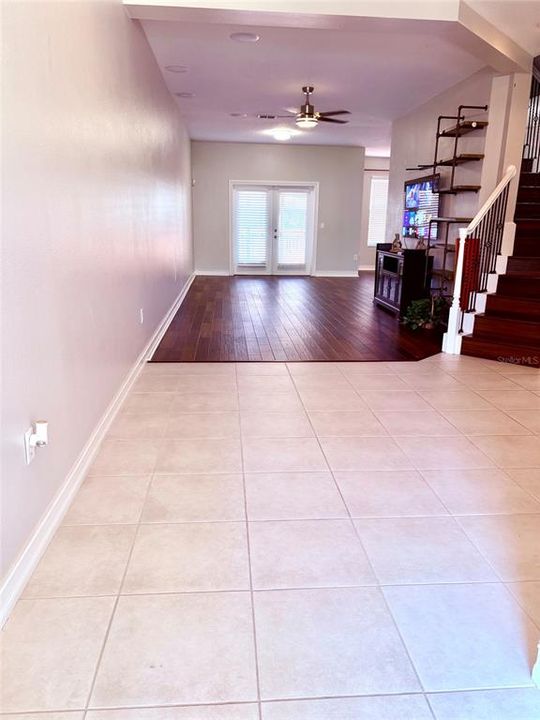 For Rent: $2,900 (3 beds, 2 baths, 2673 Square Feet)