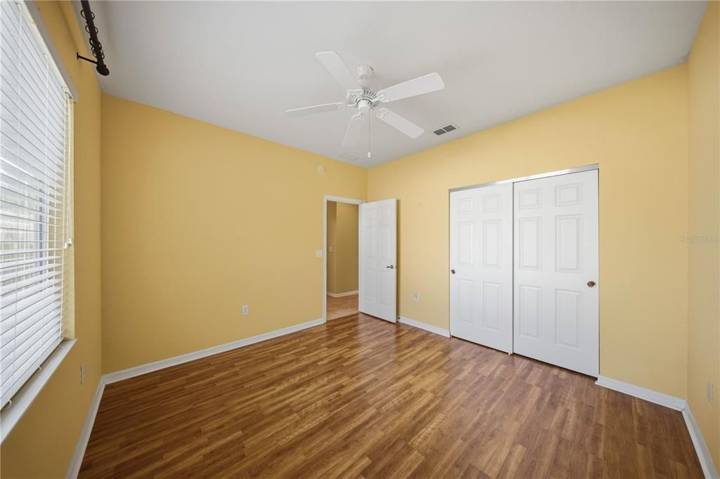 For Sale: $279,450 (2 beds, 2 baths, 1678 Square Feet)