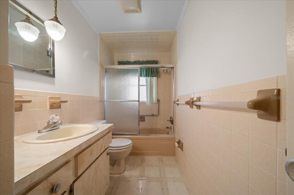 На продажу: $185,000 (2 спален, 2 ванн, 1526 Квадратных фут)