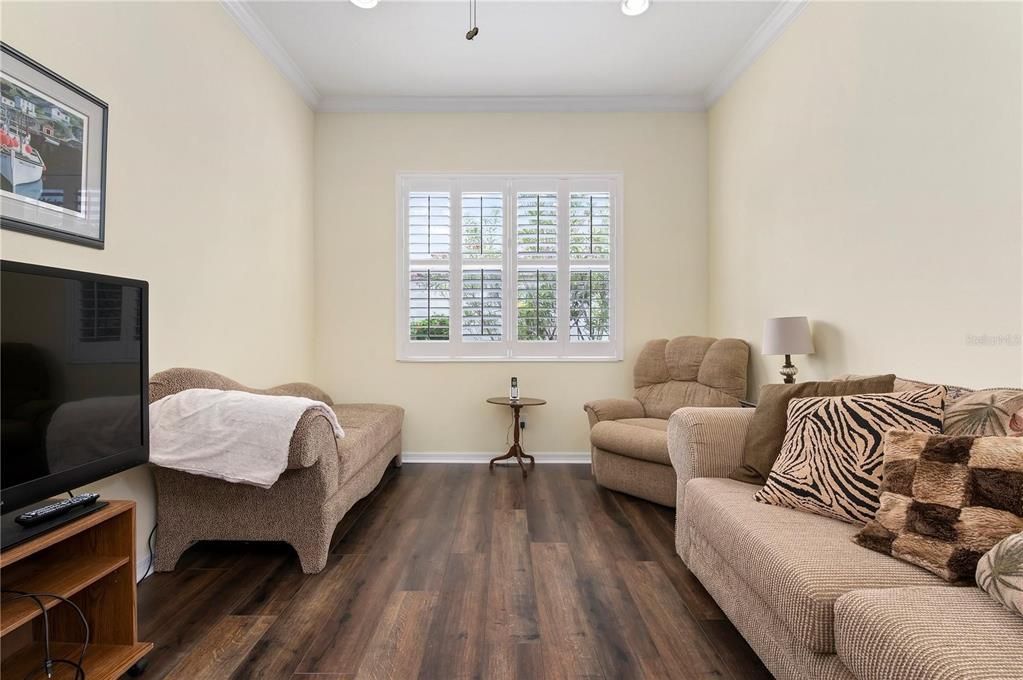 For Rent: $3,845 (3 beds, 2 baths, 2200 Square Feet)