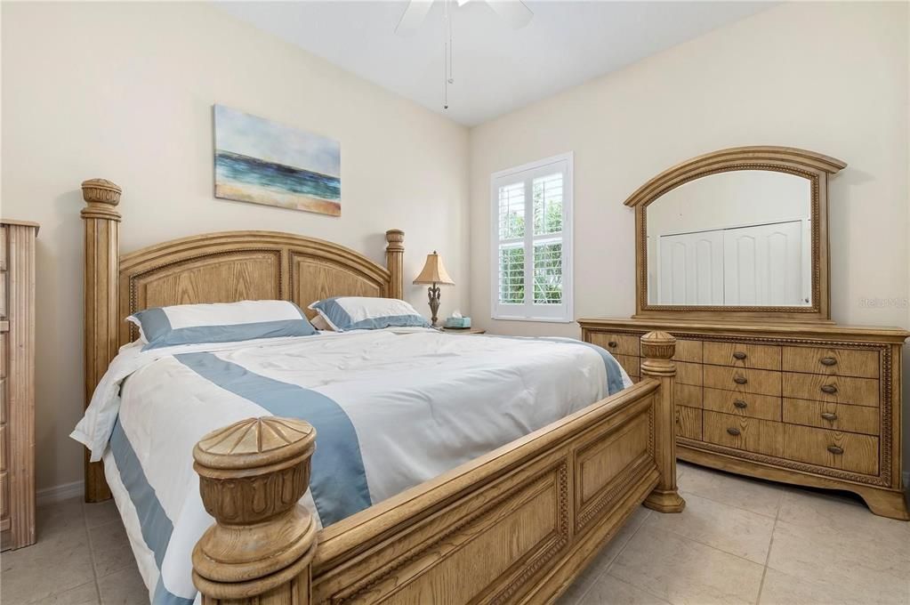 For Rent: $3,845 (3 beds, 2 baths, 2200 Square Feet)