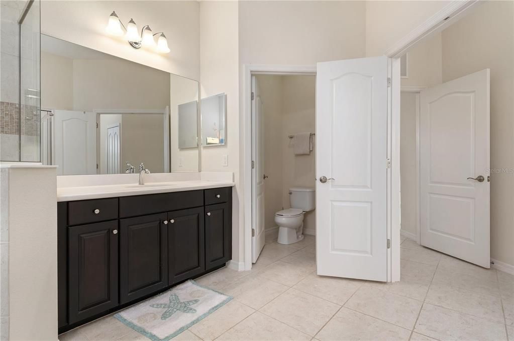 For Rent: $3,845 (3 beds, 2 baths, 2200 Square Feet)