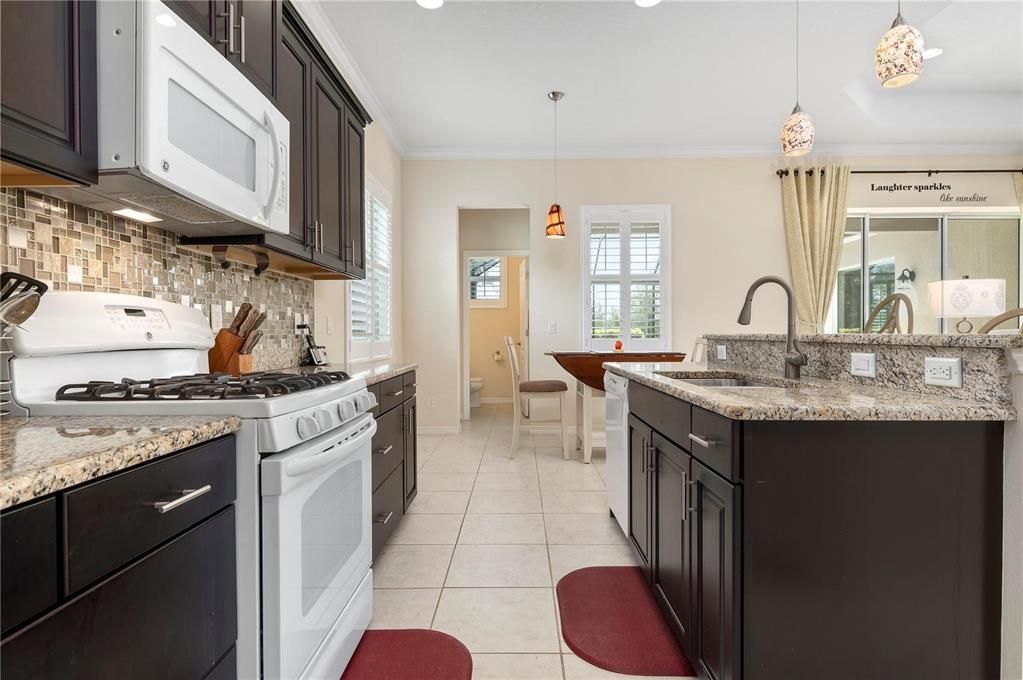 For Rent: $3,845 (3 beds, 2 baths, 2200 Square Feet)