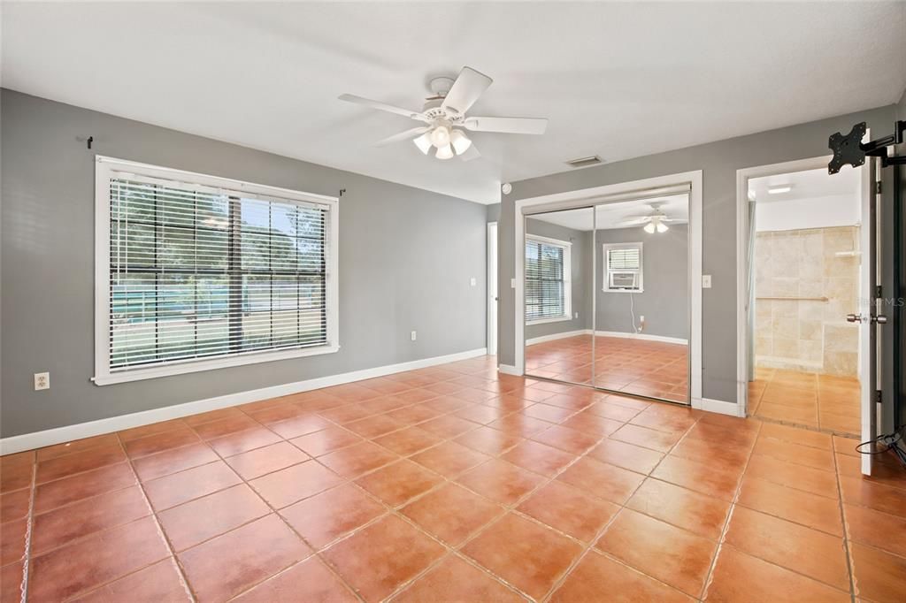 For Sale: $449,900 (4 beds, 2 baths, 2258 Square Feet)