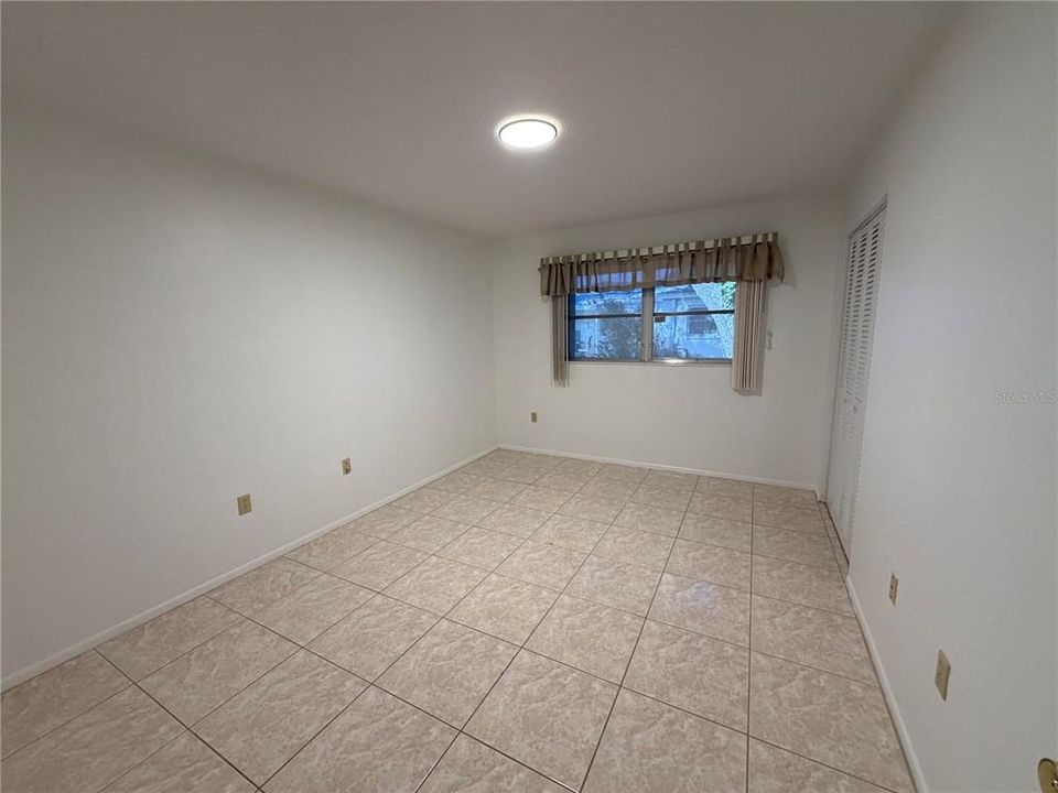 Activo con contrato: $114,000 (2 camas, 1 baños, 810 Pies cuadrados)