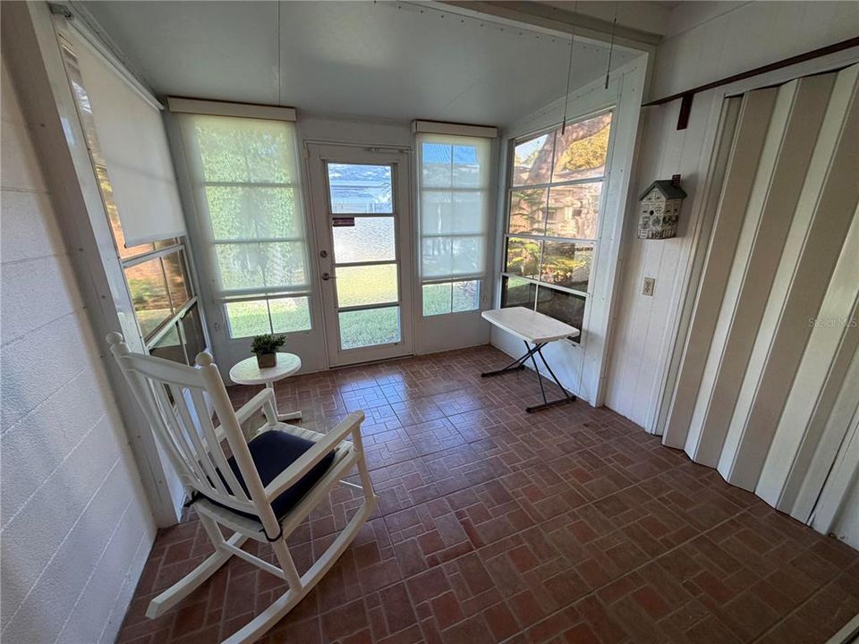 Activo con contrato: $114,000 (2 camas, 1 baños, 810 Pies cuadrados)