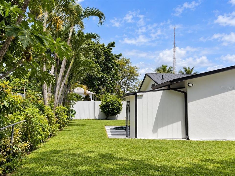 For Sale: $645,000 (3 beds, 2 baths, 1960 Square Feet)