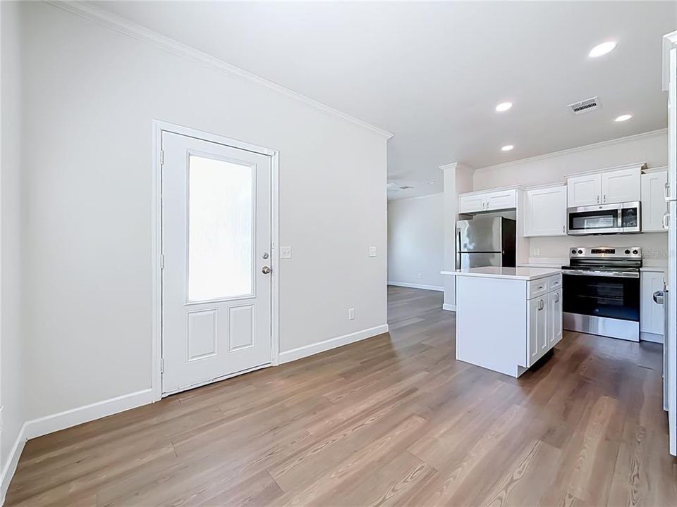 For Rent: $2,900 (3 beds, 2 baths, 1232 Square Feet)