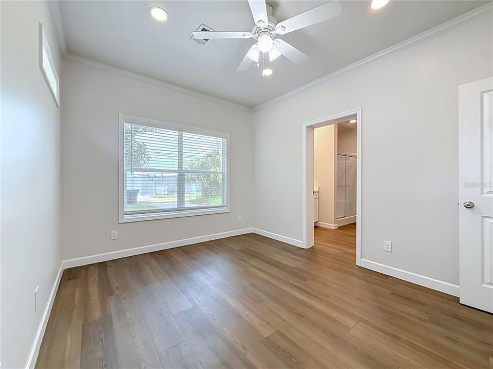 For Rent: $2,900 (3 beds, 2 baths, 1232 Square Feet)