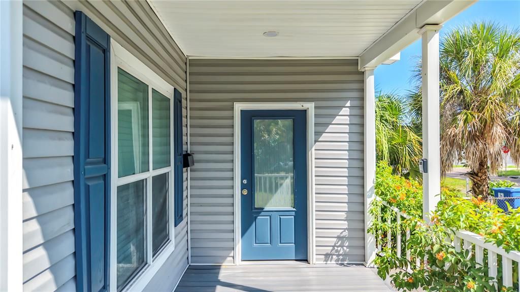 For Rent: $2,900 (3 beds, 2 baths, 1232 Square Feet)