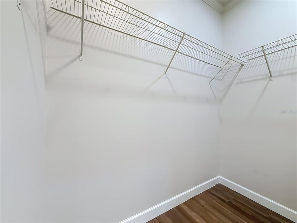 For Rent: $2,900 (3 beds, 2 baths, 1232 Square Feet)