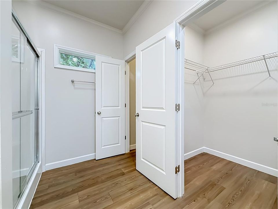 For Rent: $2,900 (3 beds, 2 baths, 1232 Square Feet)
