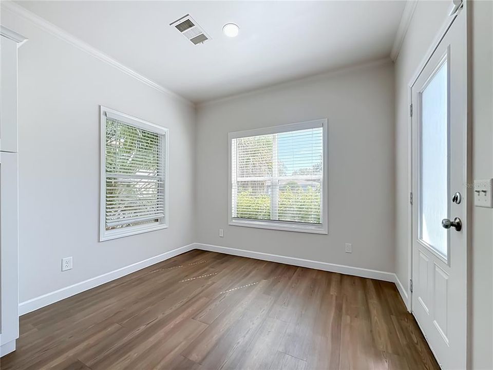 For Rent: $2,900 (3 beds, 2 baths, 1232 Square Feet)