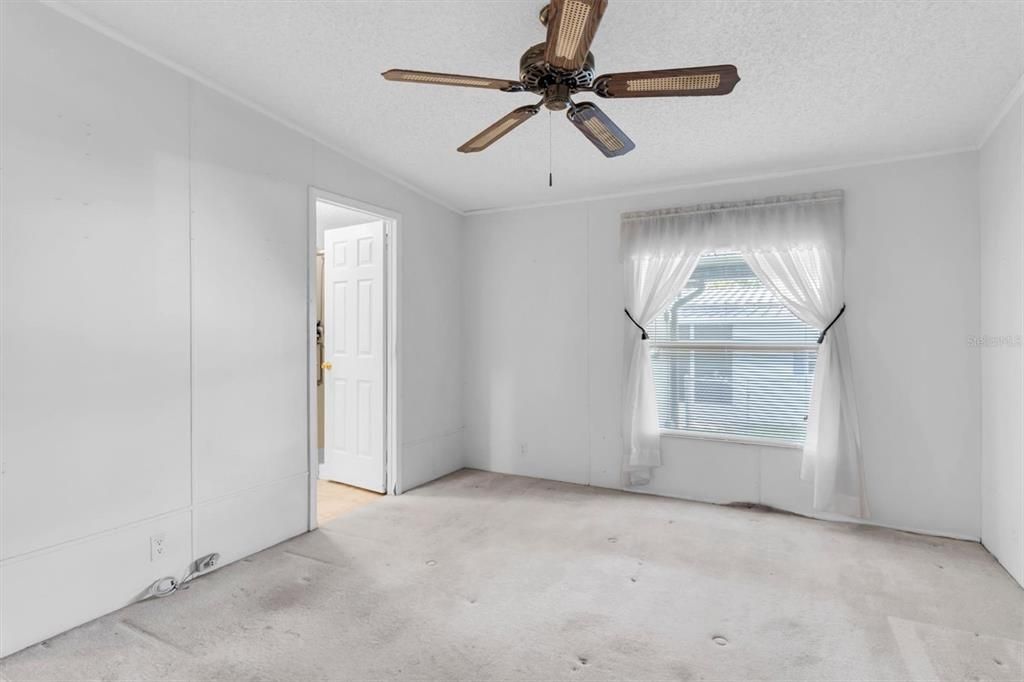 For Sale: $137,000 (2 beds, 2 baths, 1680 Square Feet)