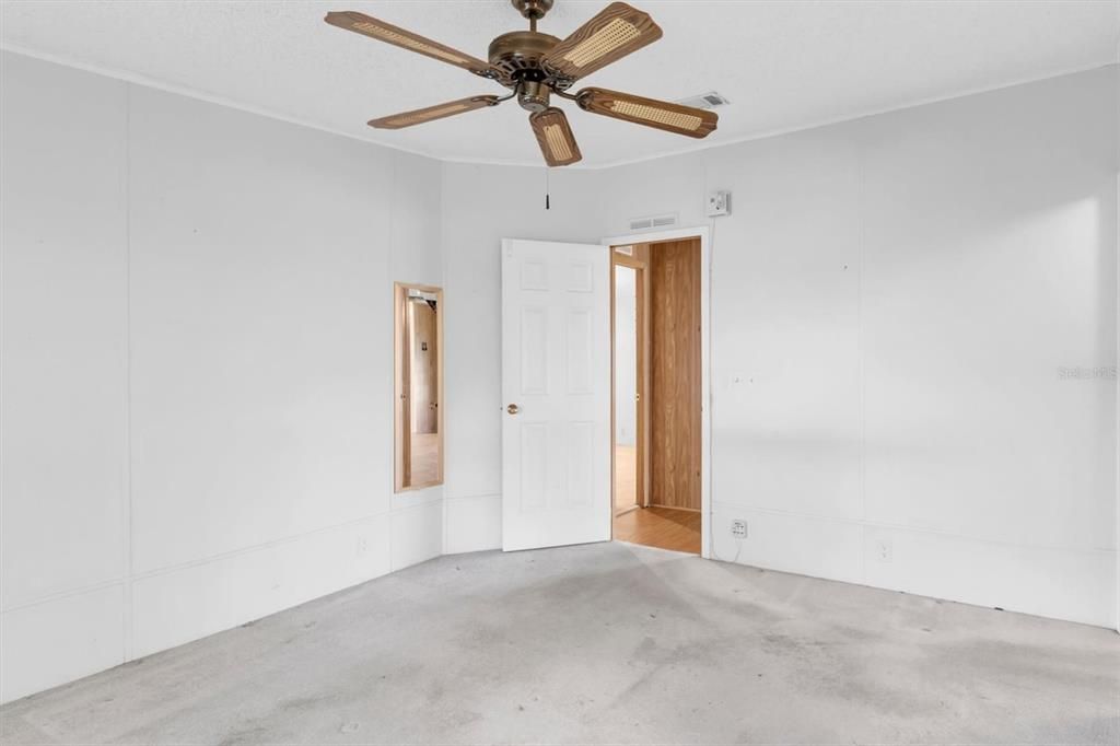 For Sale: $137,000 (2 beds, 2 baths, 1680 Square Feet)