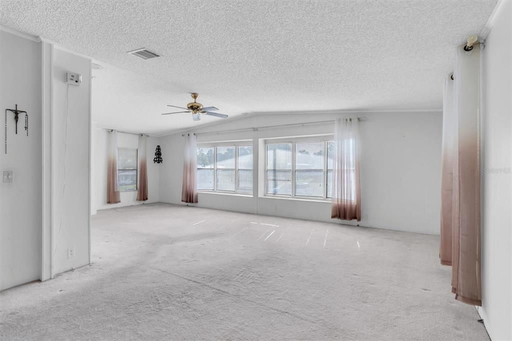 For Sale: $137,000 (2 beds, 2 baths, 1680 Square Feet)