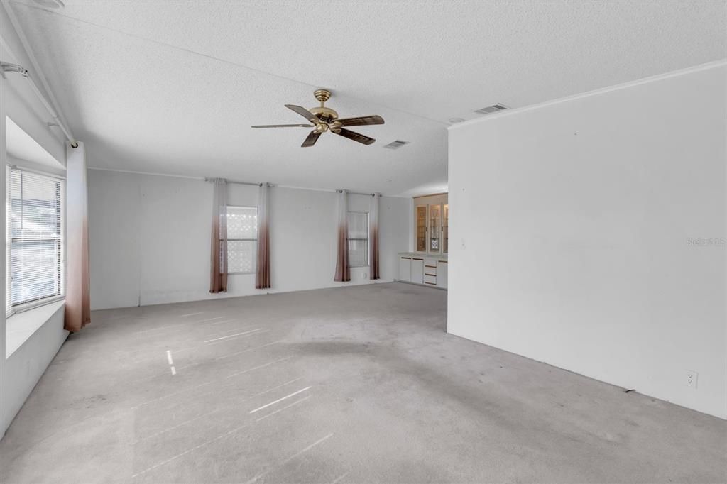 For Sale: $137,000 (2 beds, 2 baths, 1680 Square Feet)