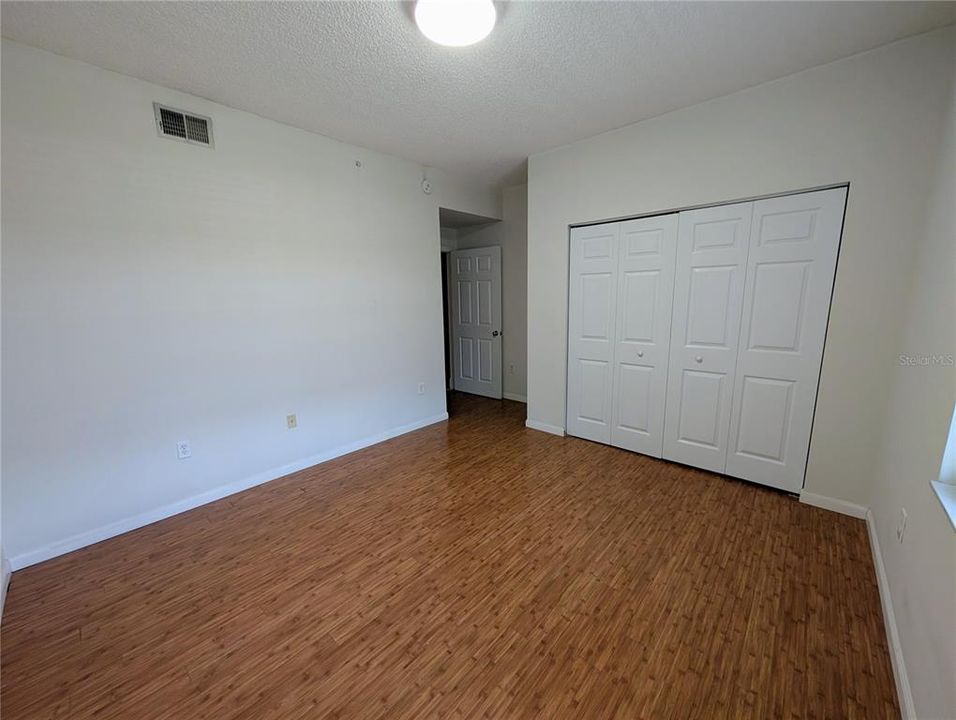 For Rent: $2,200 (3 beds, 3 baths, 1559 Square Feet)