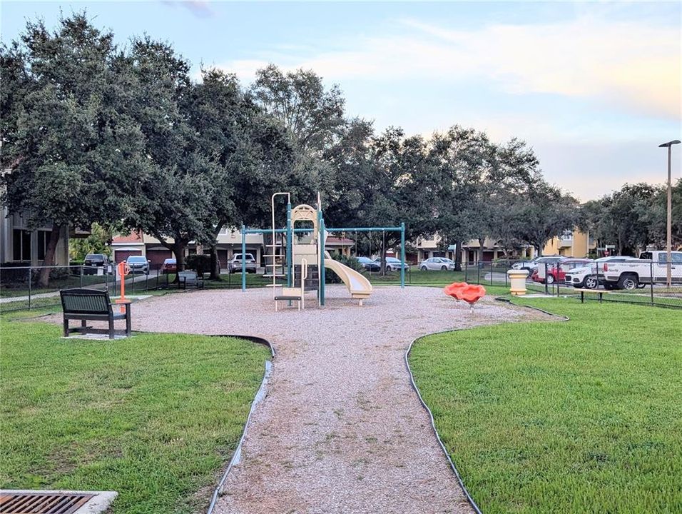 For Rent: $2,200 (3 beds, 3 baths, 1559 Square Feet)