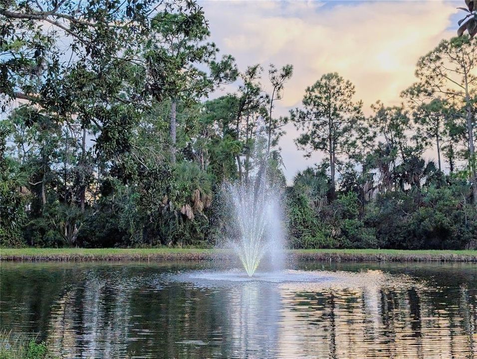 For Rent: $2,200 (3 beds, 3 baths, 1559 Square Feet)