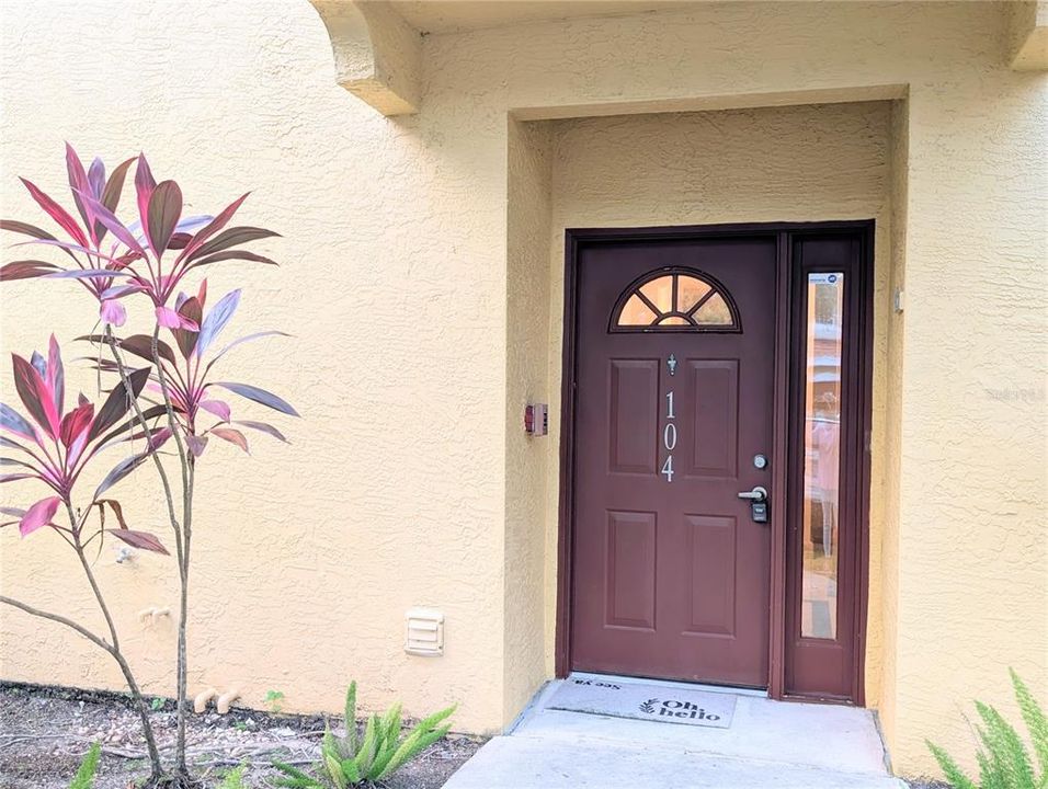 For Rent: $2,200 (3 beds, 3 baths, 1559 Square Feet)