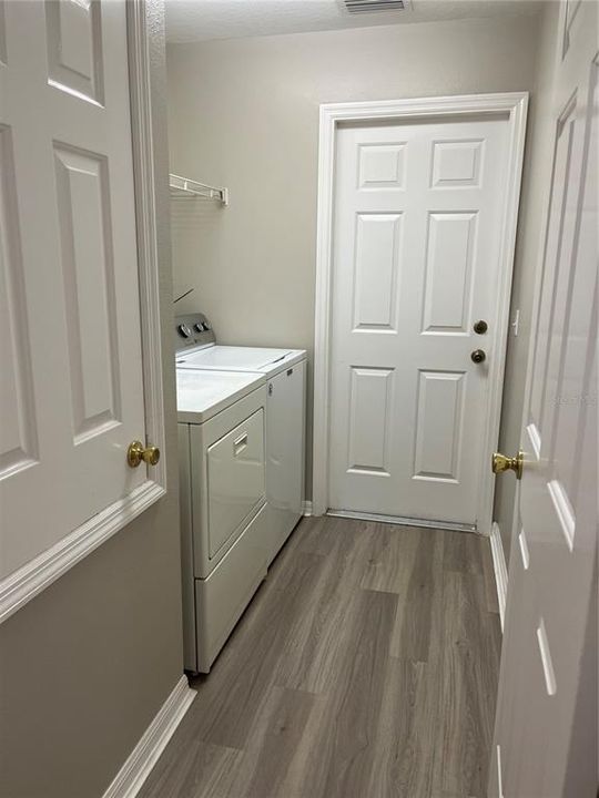 For Rent: $1,800 (3 beds, 2 baths, 1200 Square Feet)