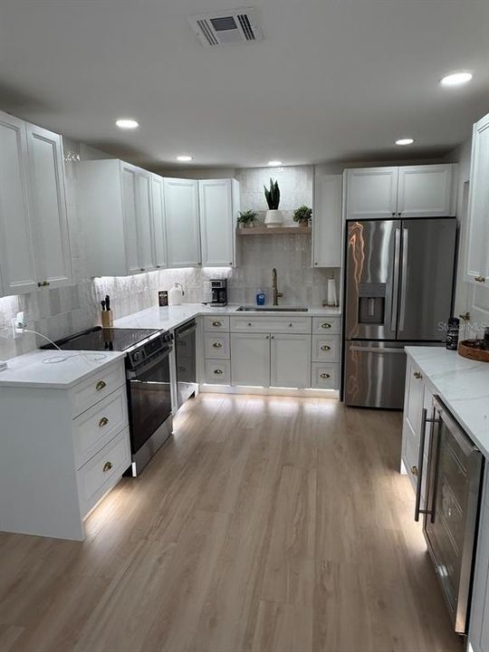 В аренду: $4,850 (4 спален, 2 ванн, 1520 Квадратных фут)