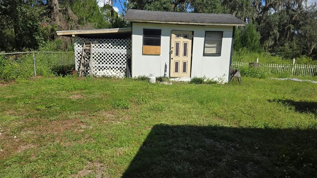 待售: $125,000 (2 贝兹, 1 浴室, 1092 平方英尺)