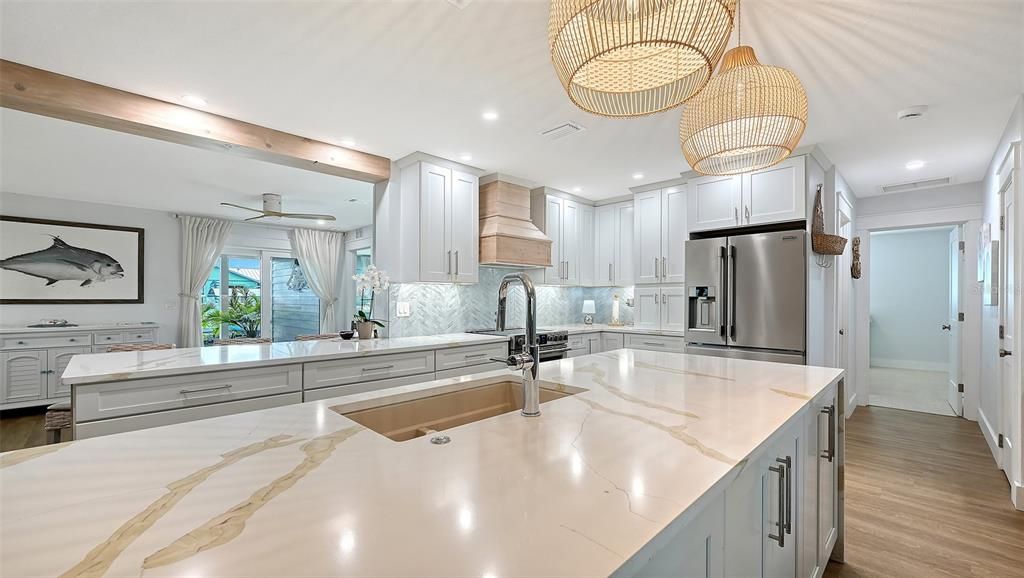 For Sale: $1,200,000 (3 beds, 3 baths, 2200 Square Feet)