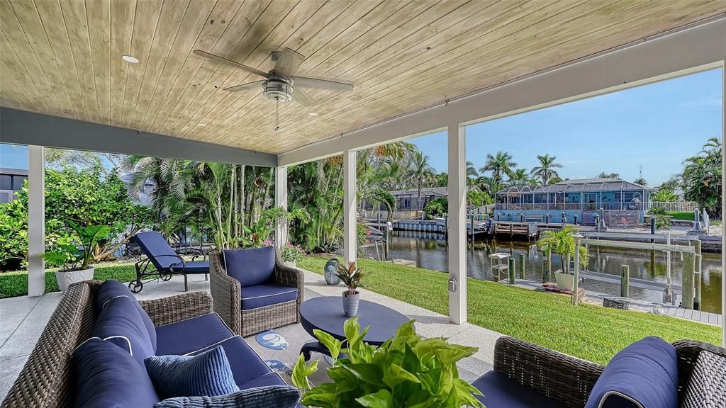 For Sale: $1,200,000 (3 beds, 3 baths, 2200 Square Feet)