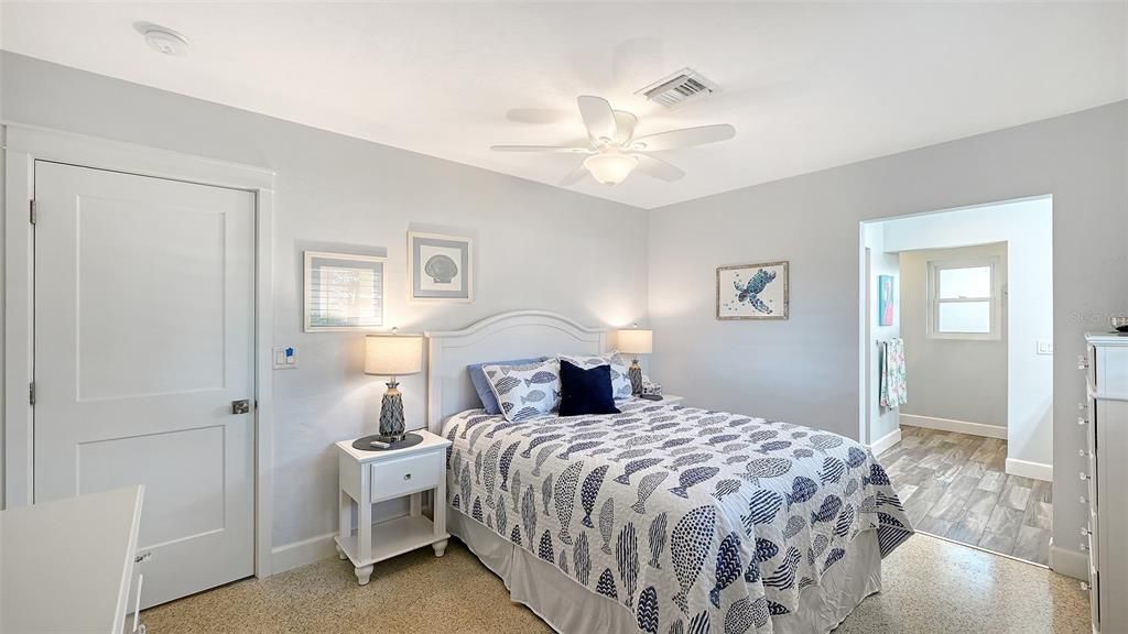 For Sale: $1,200,000 (3 beds, 3 baths, 2200 Square Feet)