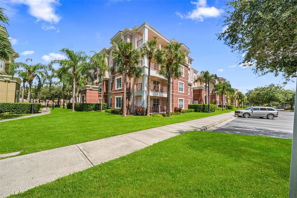 For Sale: $609,000 (3 beds, 2 baths, 2001 Square Feet)