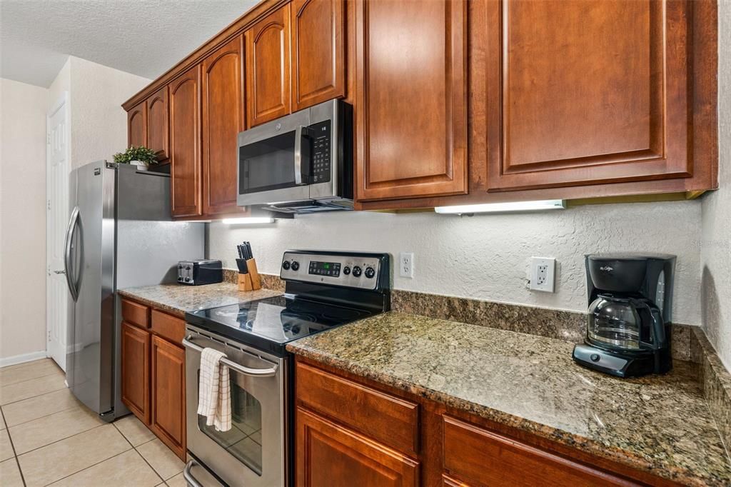 For Sale: $609,000 (3 beds, 2 baths, 2001 Square Feet)