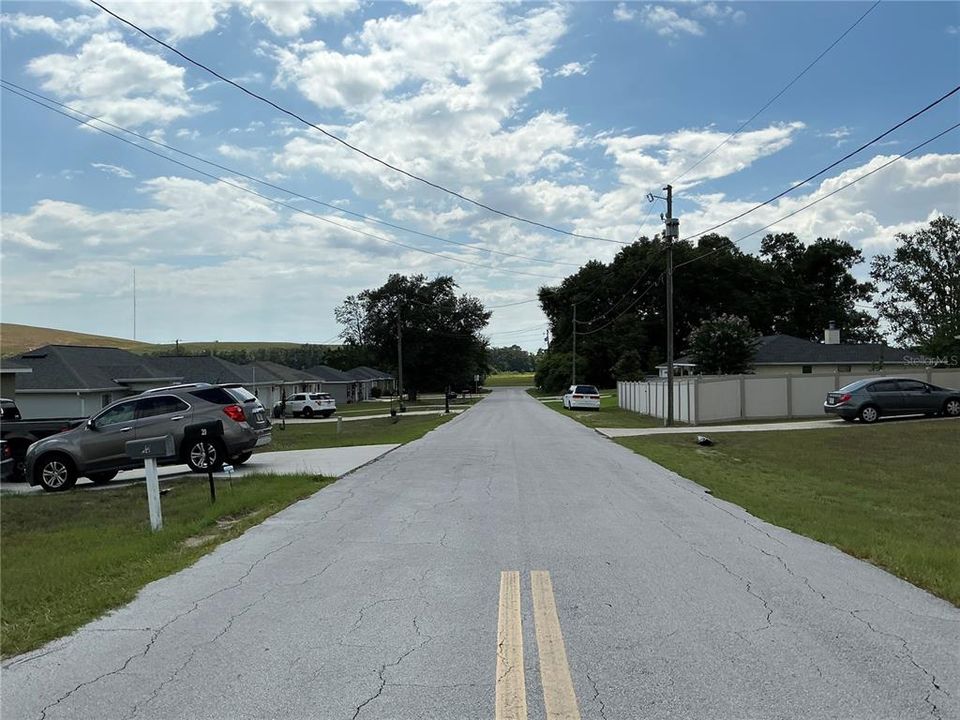 На продажу: $34,000 (0.23 acres)