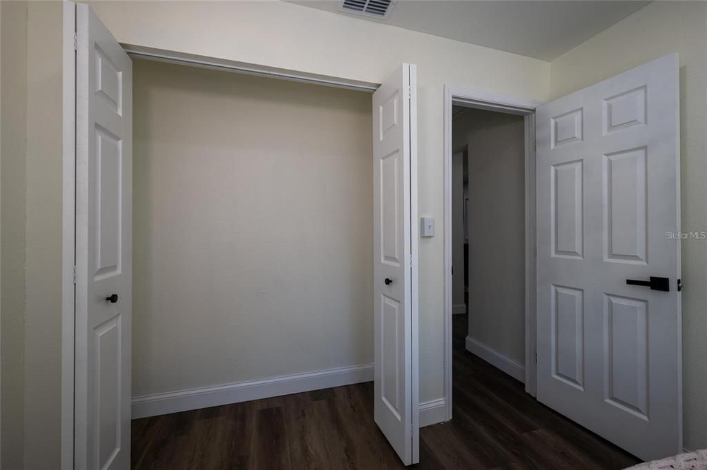 В аренду: $1,950 (2 спален, 1 ванн, 730 Квадратных фут)