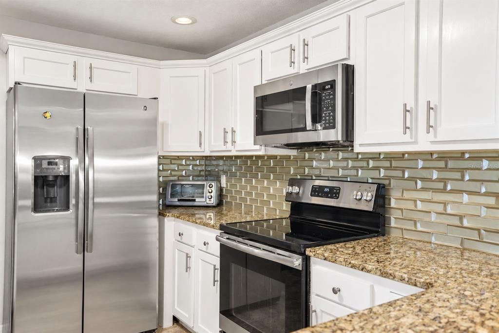 Active With Contract: $695,000 (3 beds, 2 baths, 1850 Square Feet)
