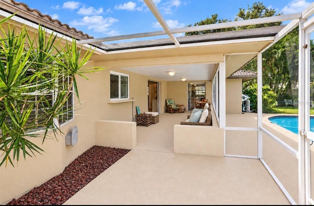 Active With Contract: $695,000 (3 beds, 2 baths, 1850 Square Feet)