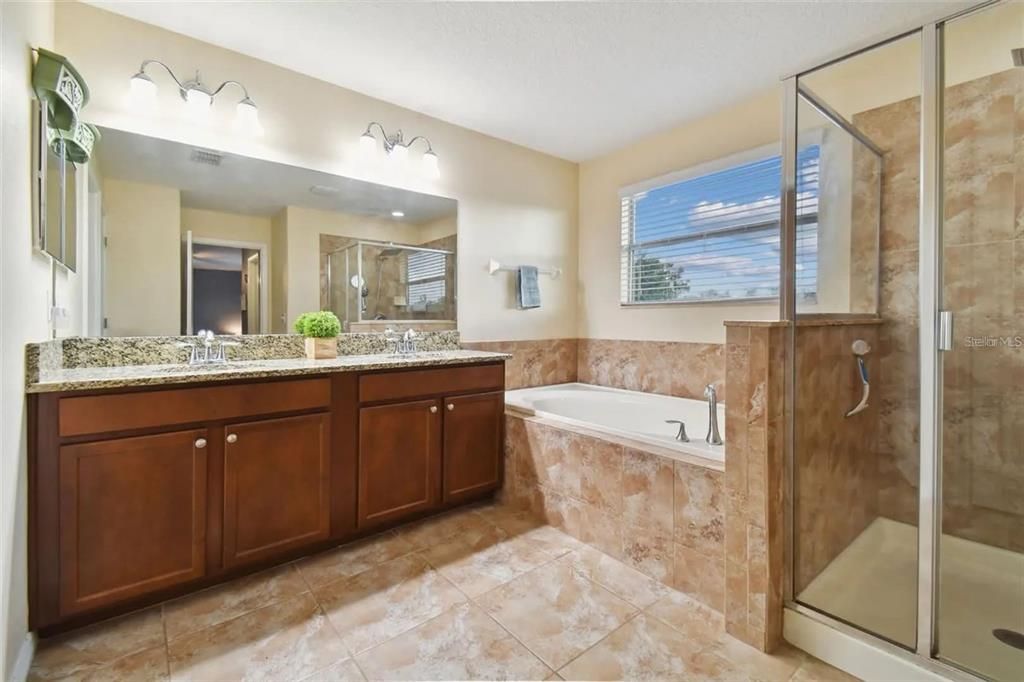 For Sale: $429,000 (4 beds, 3 baths, 3103 Square Feet)