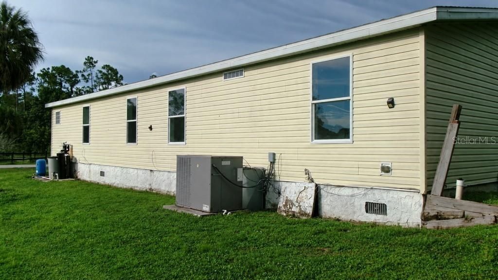 For Sale: $178,000 (3 beds, 2 baths, 2002 Square Feet)