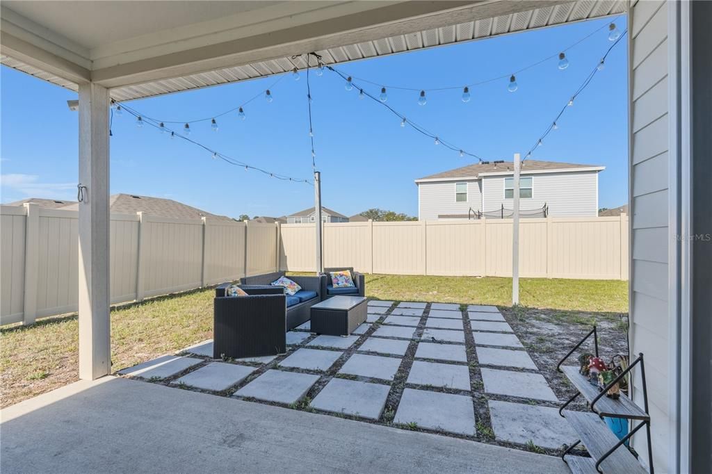For Rent: $2,200 (3 beds, 2 baths, 1615 Square Feet)