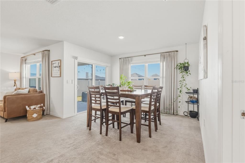 For Rent: $2,200 (3 beds, 2 baths, 1615 Square Feet)